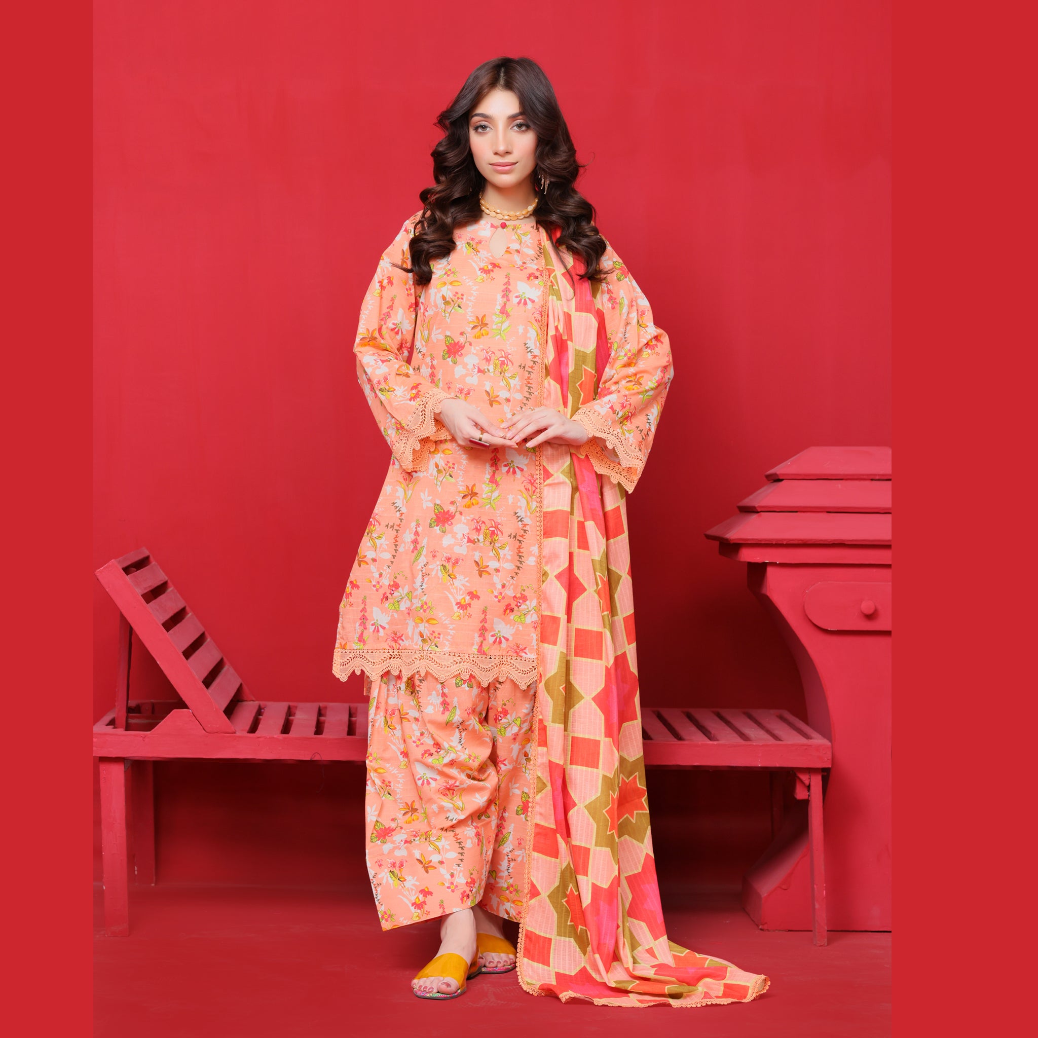 Peach Floral Farshi Salwar Kameez 3 Pcs Suit