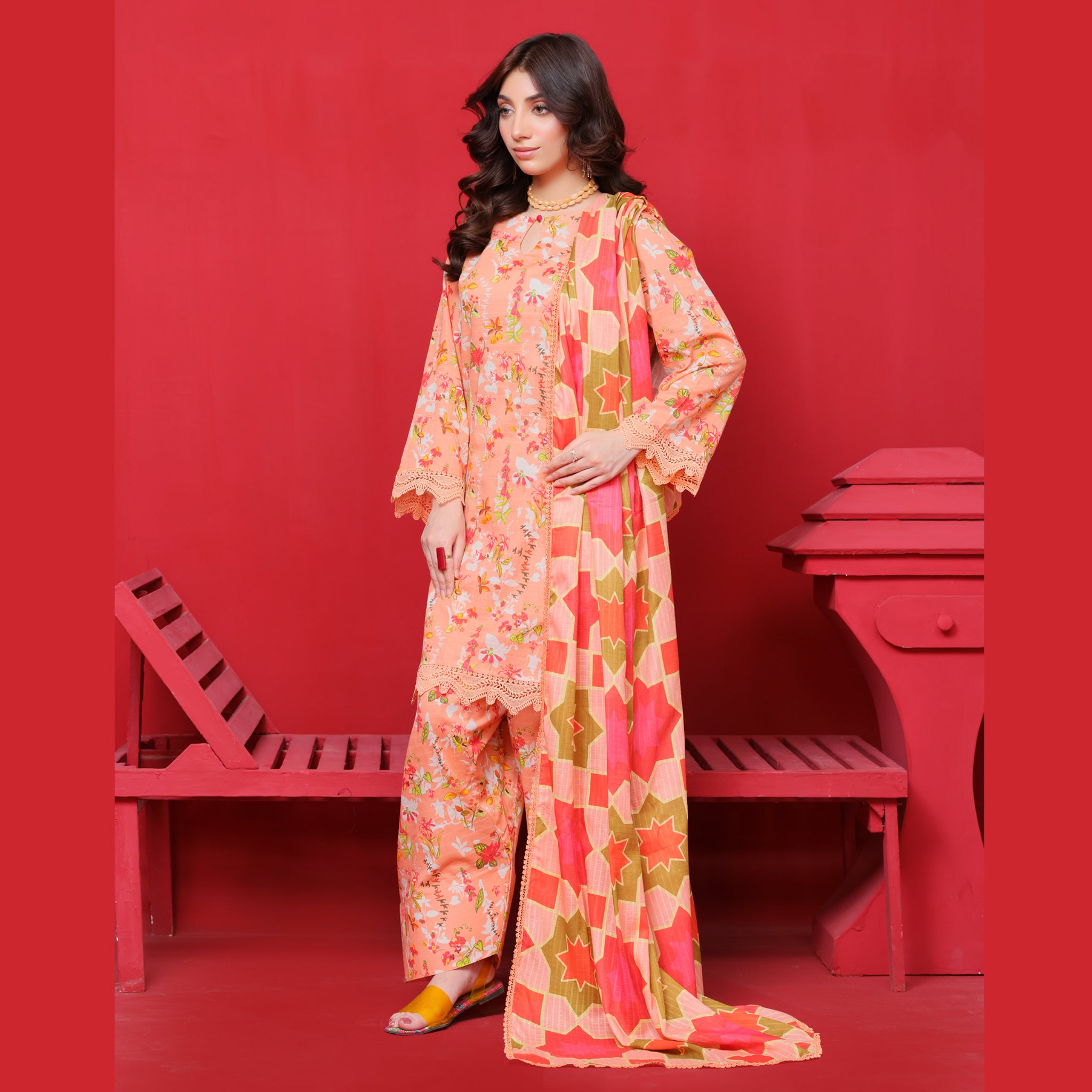 Peach Floral Farshi Salwar Kameez 3 Pcs Suit
